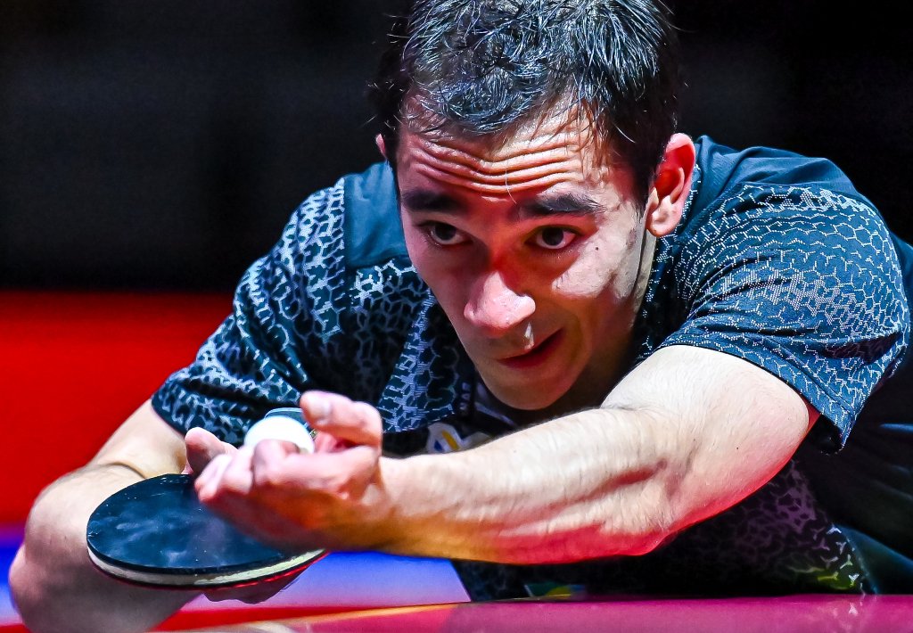 球队中场的 球队中场的