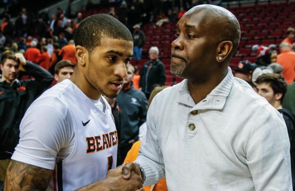 帮助队友获 帮助队友获