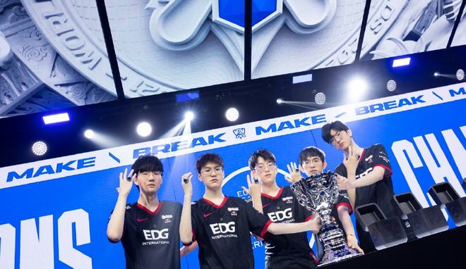 随着门希克 随着门希克